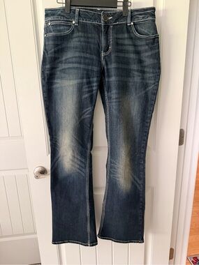 Women’s Wrangler Bootcut Jeans - Dark Blue Faded